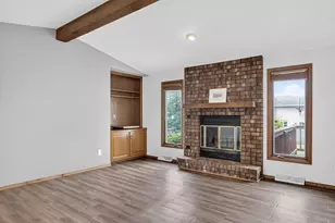 2554 Wildflower, Green Bay, WI 54311 - Photo 6