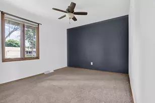 2554 Wildflower, Green Bay, WI 54311 - Photo 14
