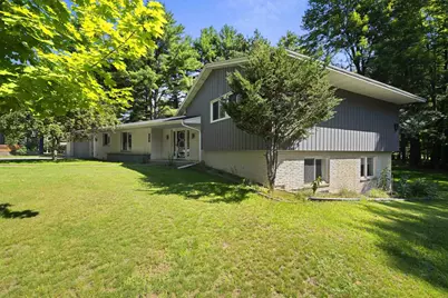 540 Jackson Court, Peshtigo, WI 54157 - Photo 4