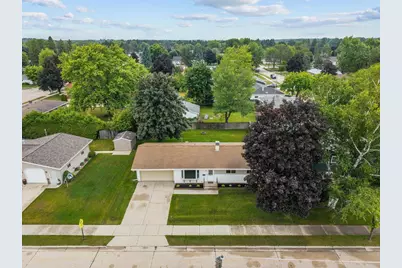 2410 36th Street, Two Rivers, WI 54241 - Photo 4