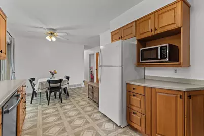2410 36th Street, Two Rivers, WI 54241 - Photo 12