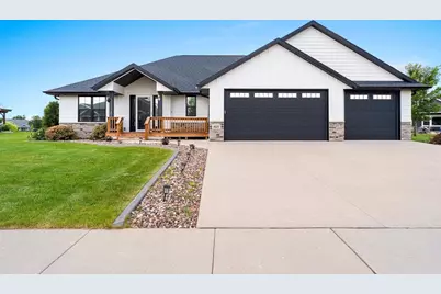 1625 Drusillas Way, Green Bay, WI 54313 - Photo 2