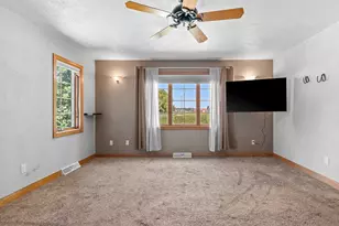 W6164 Shagbark Hickory Ln, Menasha, WI 54952 - Photo 26