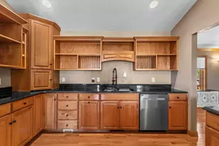 W6164 Shagbark Hickory Ln, Menasha, WI 54952 - Photo 32