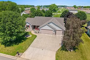 W6164 Shagbark Hickory Ln, Menasha, WI 54952 - Photo 66