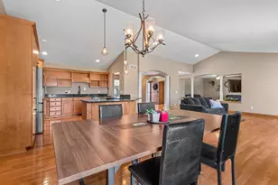 W6164 Shagbark Hickory Ln, Menasha, WI 54952 - Photo 28