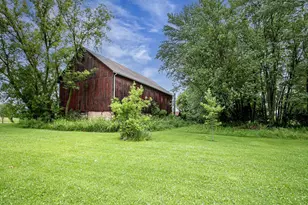9511 Old Rd, Fremont, WI 54940 - Photo 16