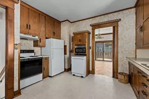 1113 N State St, Appleton, WI 54915 - Photo 22