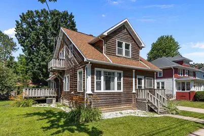 1113 N State Street, Appleton, WI 54915 - Photo 1