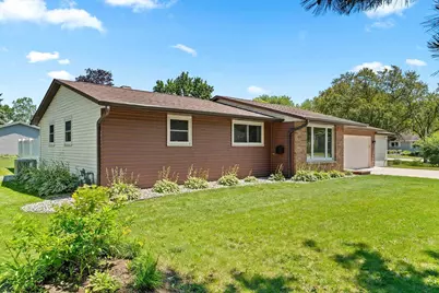 2365 Nicole Ann Circle, Green Bay, WI 54311 - Photo 2