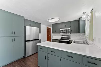 2365 Nicole Ann Circle, Green Bay, WI 54311 - Photo 10