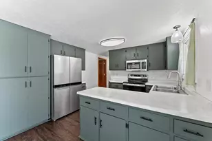 2365 Nicole Ann Cir, Green Bay, WI 54311 - Photo 10