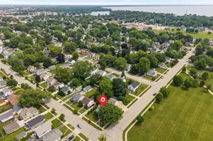 882 Higgins Ave, Neenah, WI 54956 - Photo 12