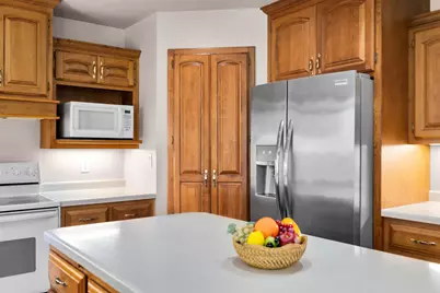 3445 Edinburgh Road, Green Bay, WI 54311 - Photo 8