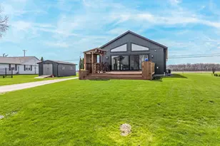 N8805 Lakeshore Dr, Van Dyne, WI 54979 - Photo 44