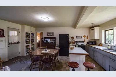 1600 Townsend Road, Waupaca, WI 54981 - Photo 2