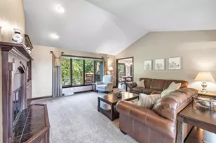 2253 Tumbleweed Trail, Suamico, WI 54313 - Photo 6