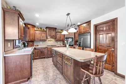 2253 Tumbleweed Trail, Suamico, WI 54313 - Photo 8