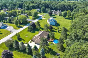 2253 Tumbleweed Trail, Suamico, WI 54313 - Photo 42