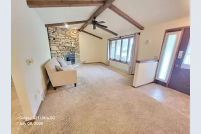 1101 E Meadow Grove Boulevard, Appleton, WI 54915 - Photo 4
