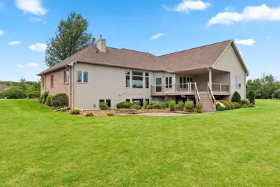 11 Corn Silk Court, Wrightstown, WI 54180 - Photo 2