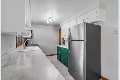 1510 Lindale Lane, Green Bay, WI 54313 - Photo 16