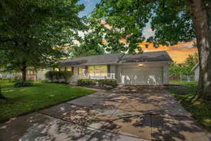 1510 Lindale Ln, Green Bay, WI 54313 - Photo 4