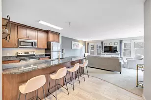 118 S Washington Street, Green Bay, WI 54301 - Photo 8