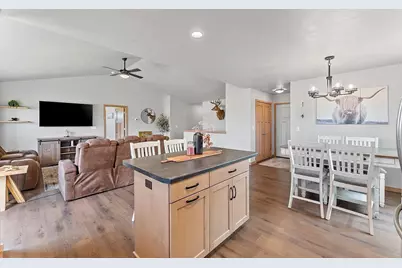 1645 Frontier Road, Luxemburg, WI 54217 - Photo 12