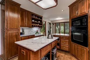 3040 Windfield Dr, Neenah, WI 54956 - Photo 8