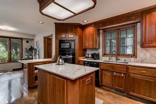 3040 Windfield Dr, Neenah, WI 54956 - Photo 6