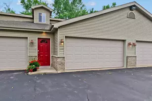 1497 Arctic Ct, Suamico, WI 54173 - Photo 2