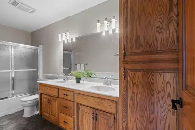 1194 Meadow View Lane, De Pere, WI 54115 - Photo 20