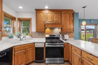 1194 Meadow View Lane, De Pere, WI 54115 - Photo 12