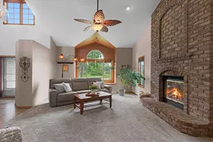 1194 Mdw Vw Ln, De Pere, WI 54115 - Photo 6
