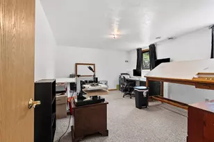 1397 Wellington Dr, Green Bay, WI 54173 - Photo 38