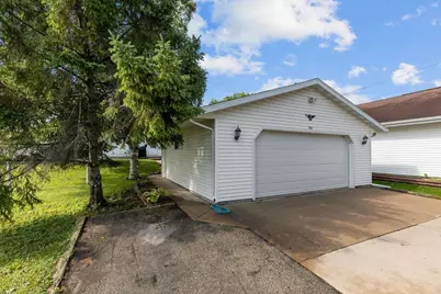 312 W 10th Street, Kaukauna, WI 54130 - Photo 10