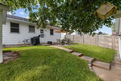 312 W 10th Street, Kaukauna, WI 54130 - Photo 6