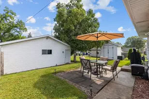 312 W 10th St, Kaukauna, WI 54130 - Photo 4