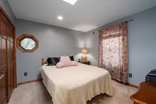 27 N Hickory St, Fond du Lac, WI 54935 - Photo 12