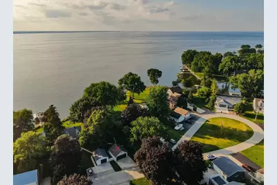 W5347 Garden Drive, Fond du Lac, WI 54935 - Photo 6