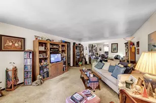1827 Cormier Rd, Green Bay, WI 54313 - Photo 6