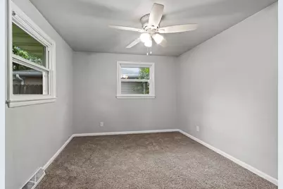 1366 Rockdale Street, Green Bay, WI 54304 - Photo 24