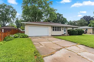 1366 Rockdale St, Green Bay, WI 54304 - Photo 38