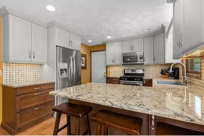 2623 W Sunnyview Circle, Appleton, WI 54914 - Photo 8