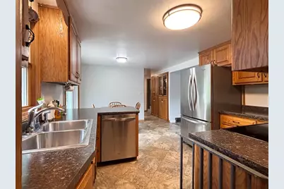 613 Simonet Street, Green Bay, WI 54301 - Photo 4