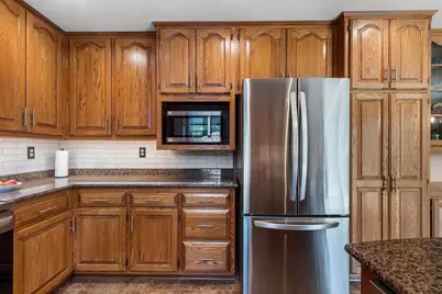 2842 Mayflower Road, Green Bay, WI 54311 - Photo 12