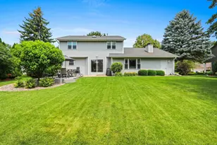 2842 Mayflower Rd, Green Bay, WI 54311 - Photo 2