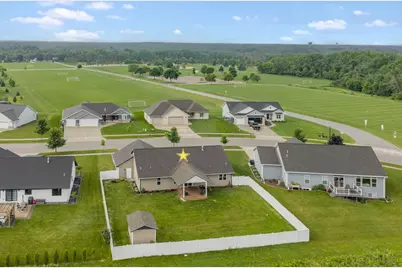 1756 Red Oak Street, Green Bay, WI 54313 - Photo 48