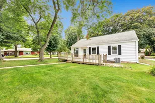 1002 Winford Ave, Green Bay, WI 54303 - Photo 4